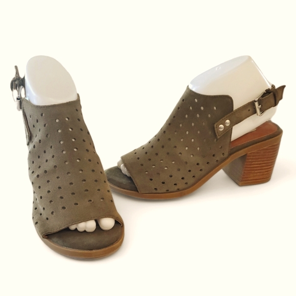 Steve Madden Shoes - Steve Madden Ginelle Olive Green Bootie Sandal